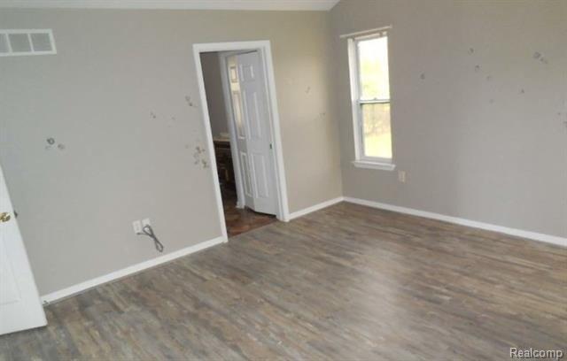 Surrey Ct, Romulus, MI 48174