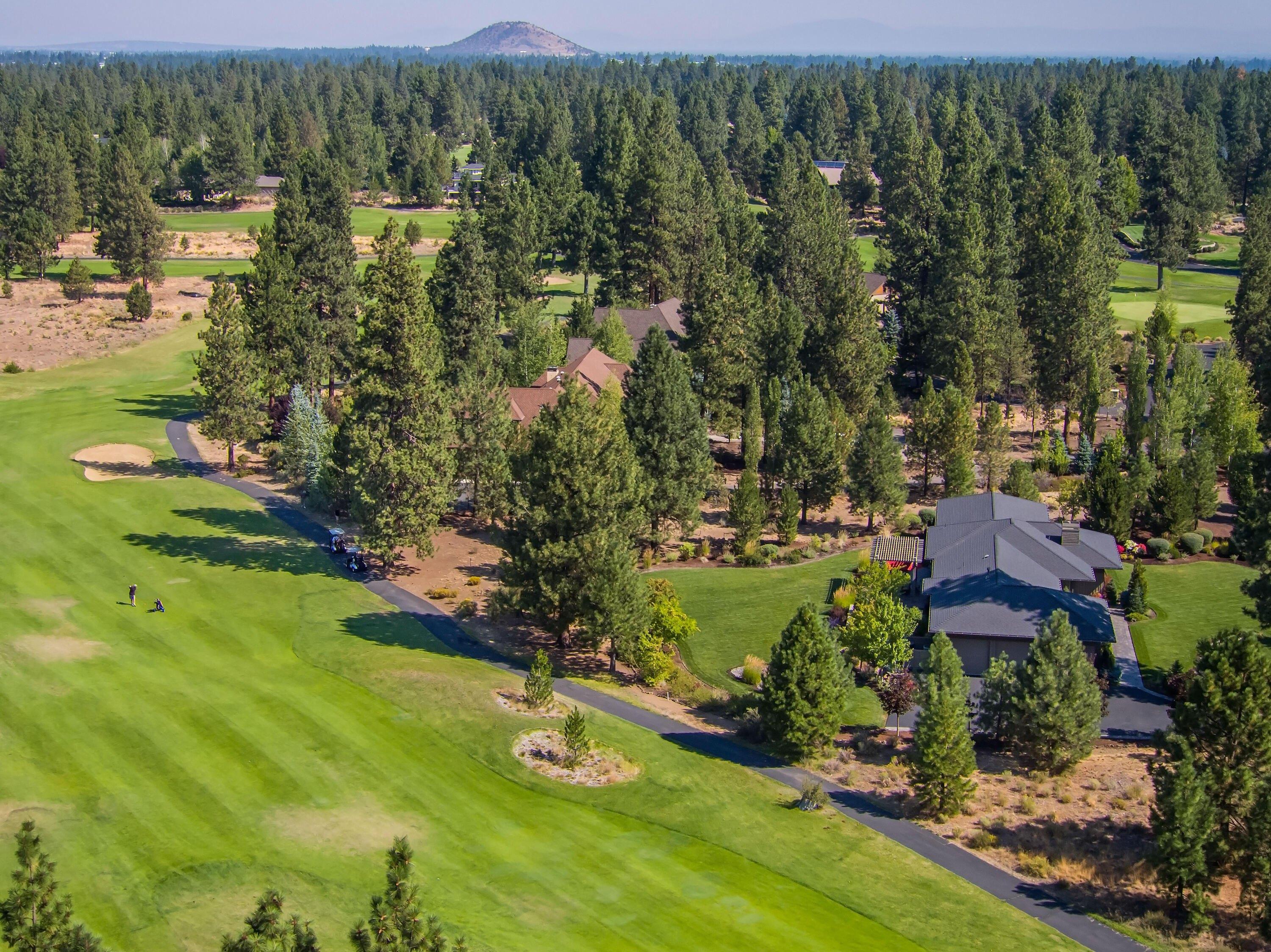 Evening Star Ln, Bend, OR 97702