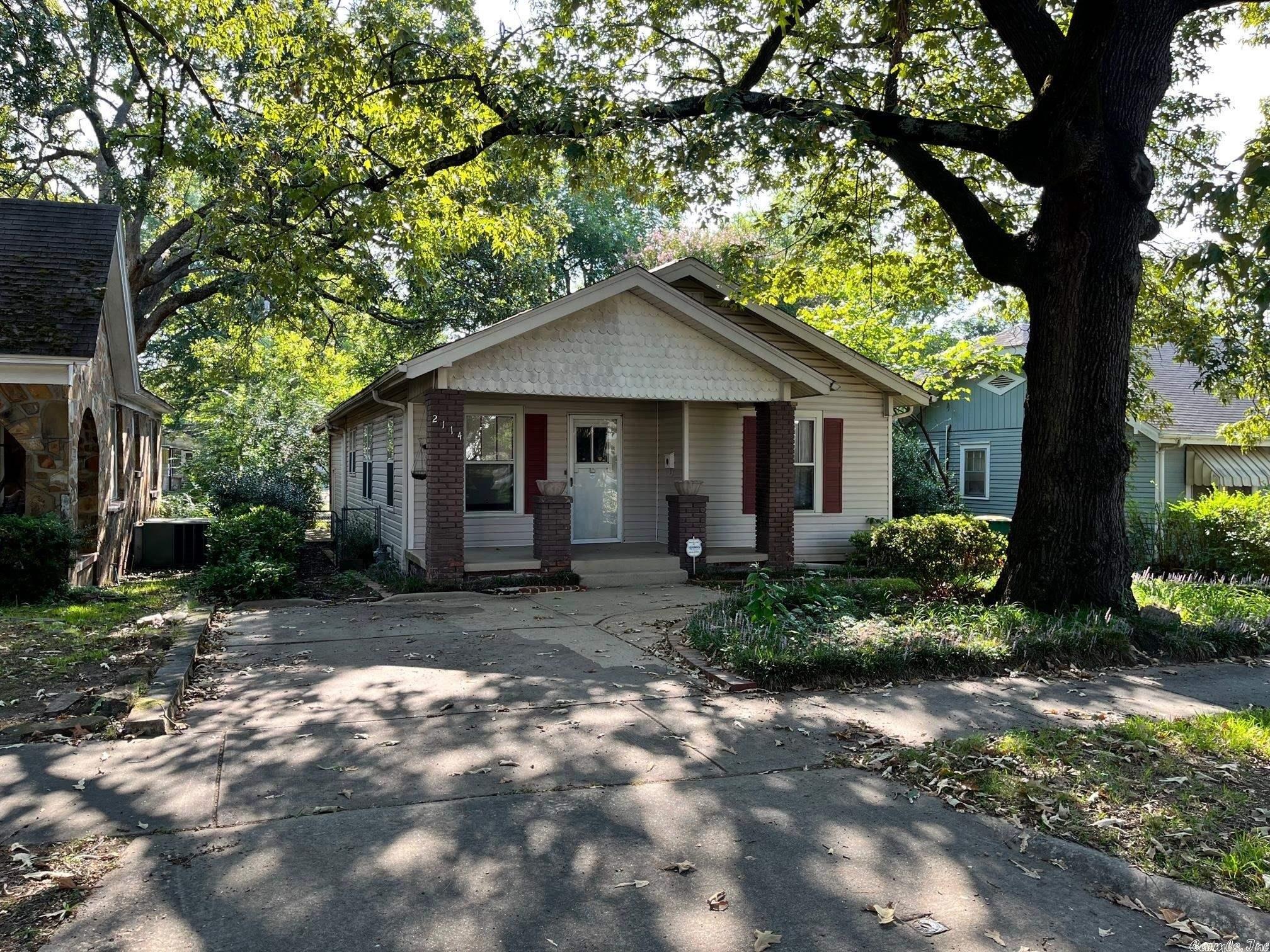 Maple St, North Little Rock, AR 72114