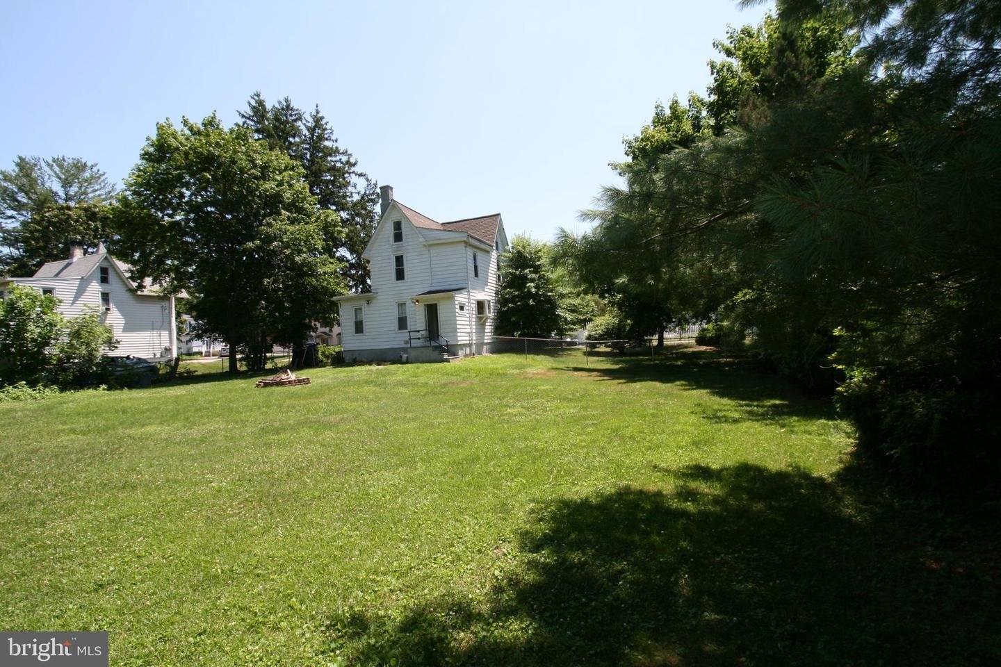 Chestnut Ave, Lindenwold, NJ 08021