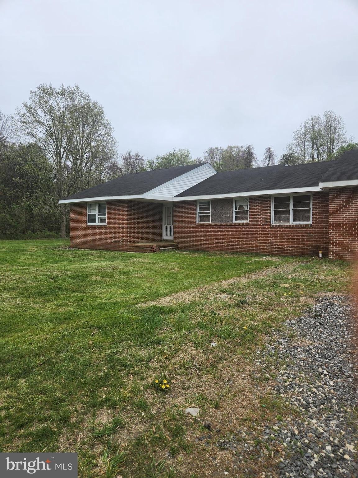 Isabella Dr, Glassboro, NJ 08028
