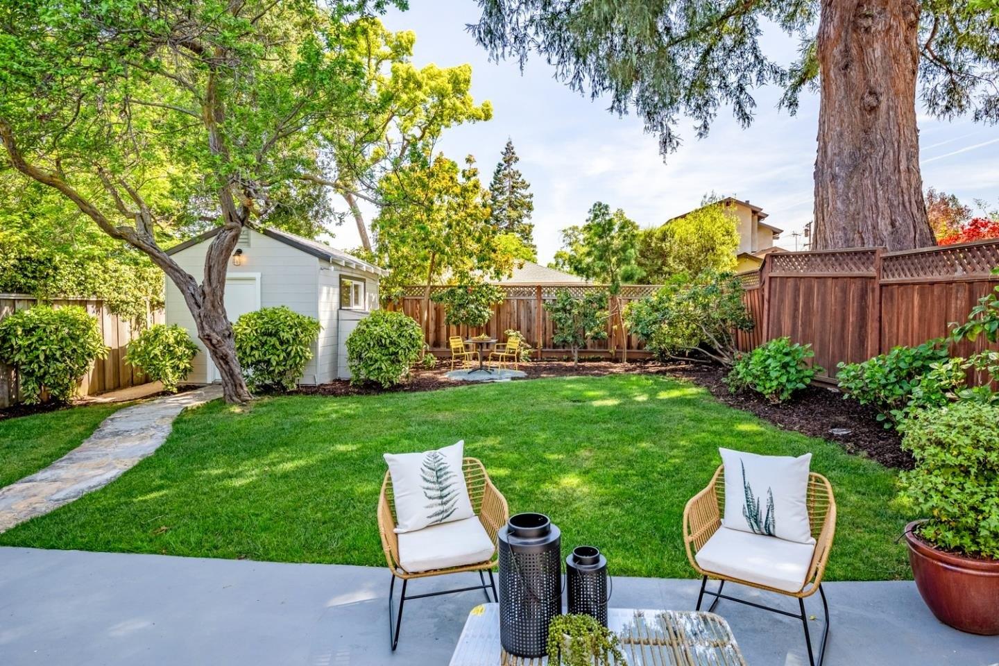 Greenwood Ave, San Carlos, CA 94070
