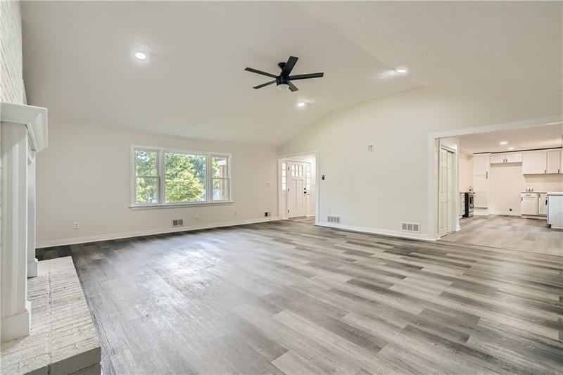 Shannon Green Cir Sw, Mableton, GA 30126