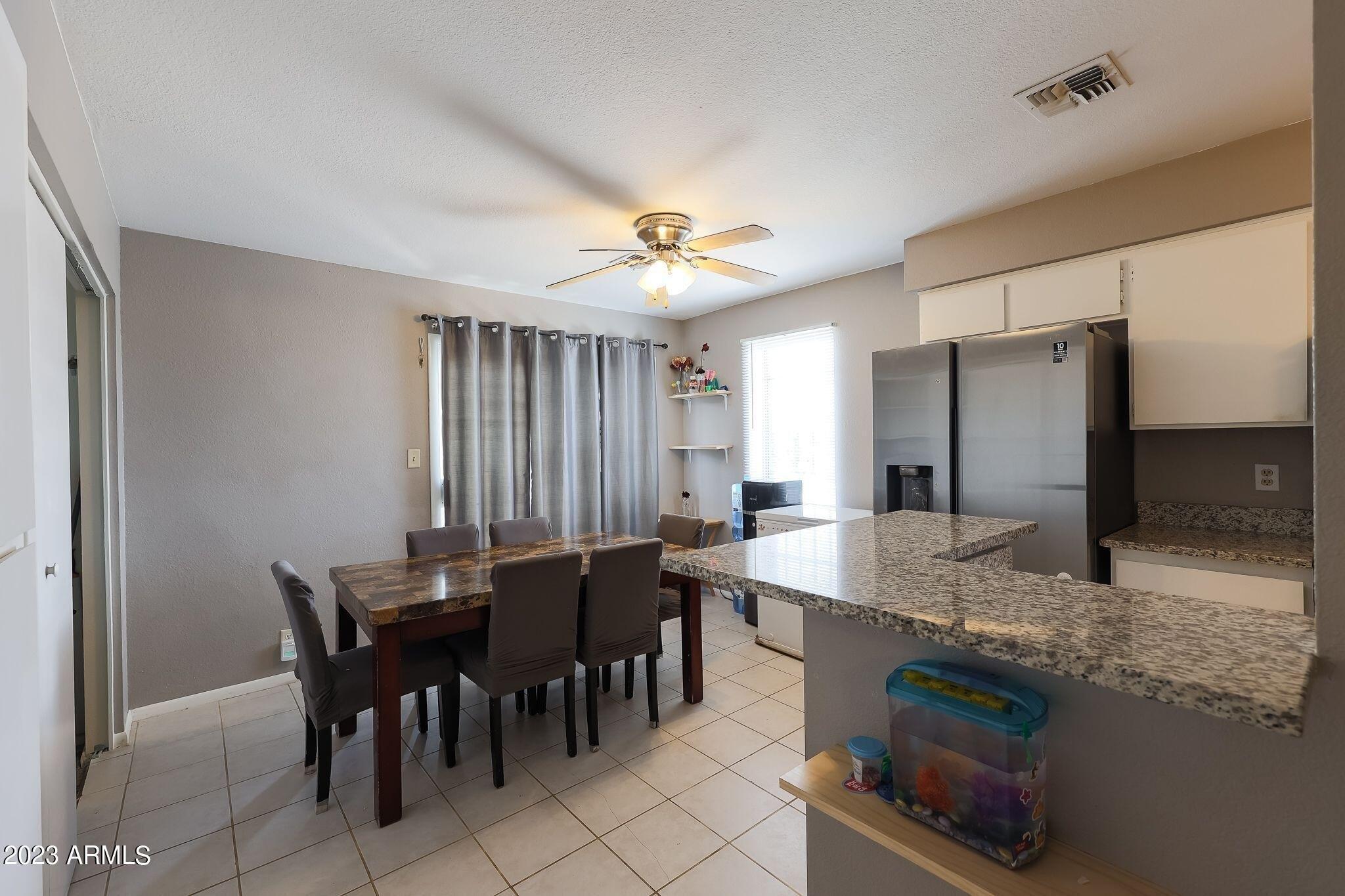 W Elm St, Phoenix, AZ 85037