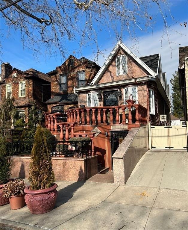 86th St, Brooklyn, NY 11209