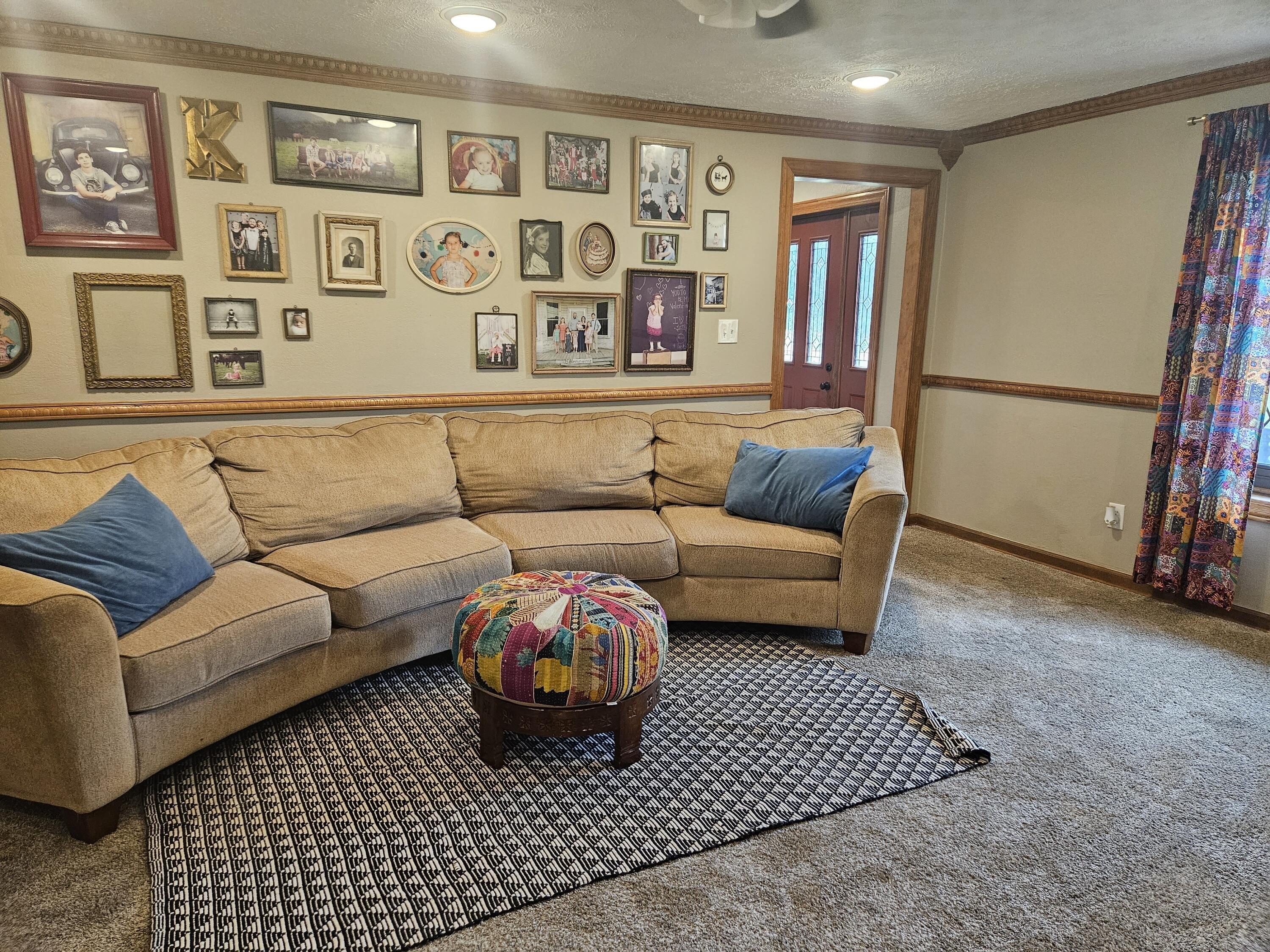Abe Lincoln Ct, Elizabethton, TN 37643