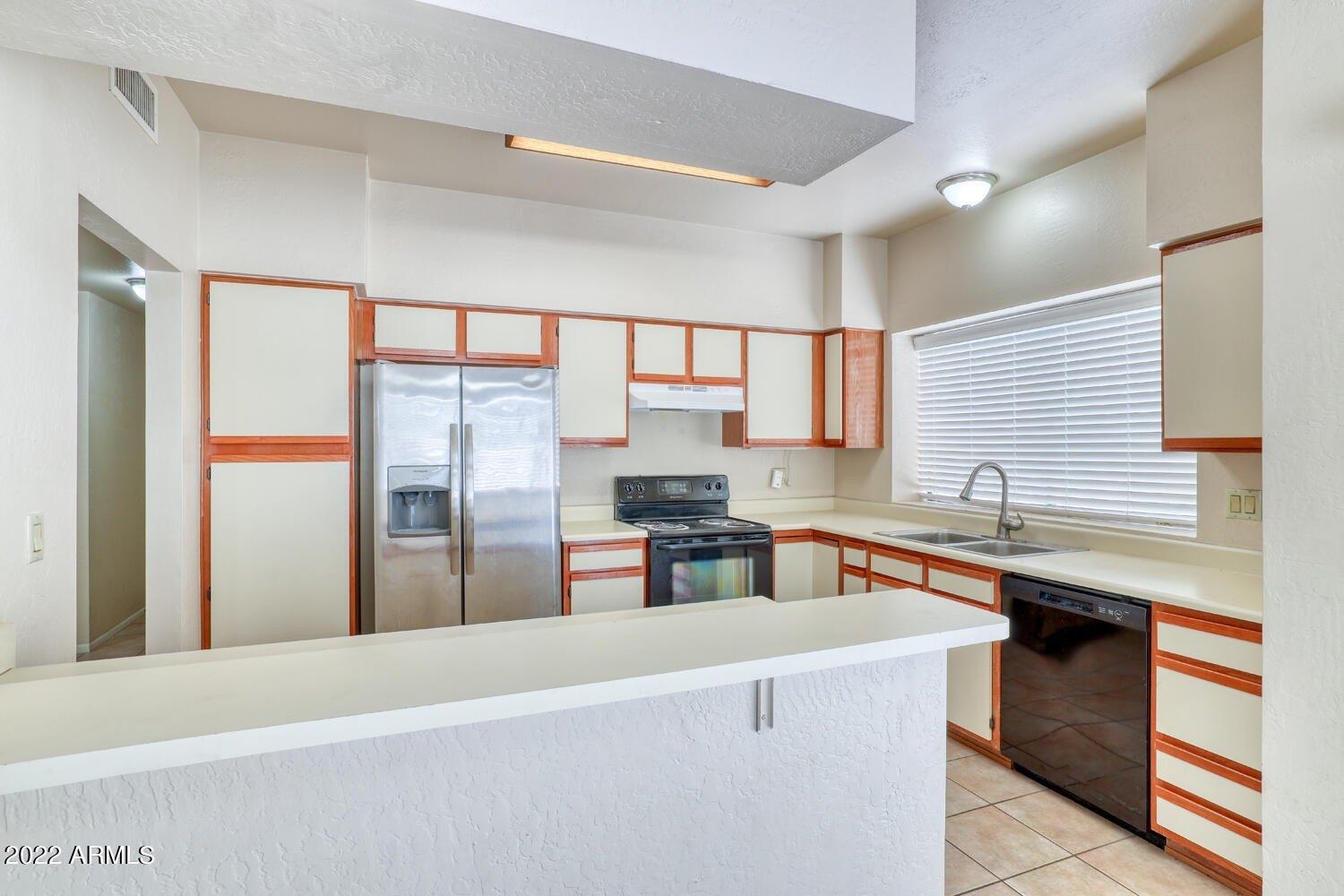 W Rosemonte Dr, Glendale, AZ 85308