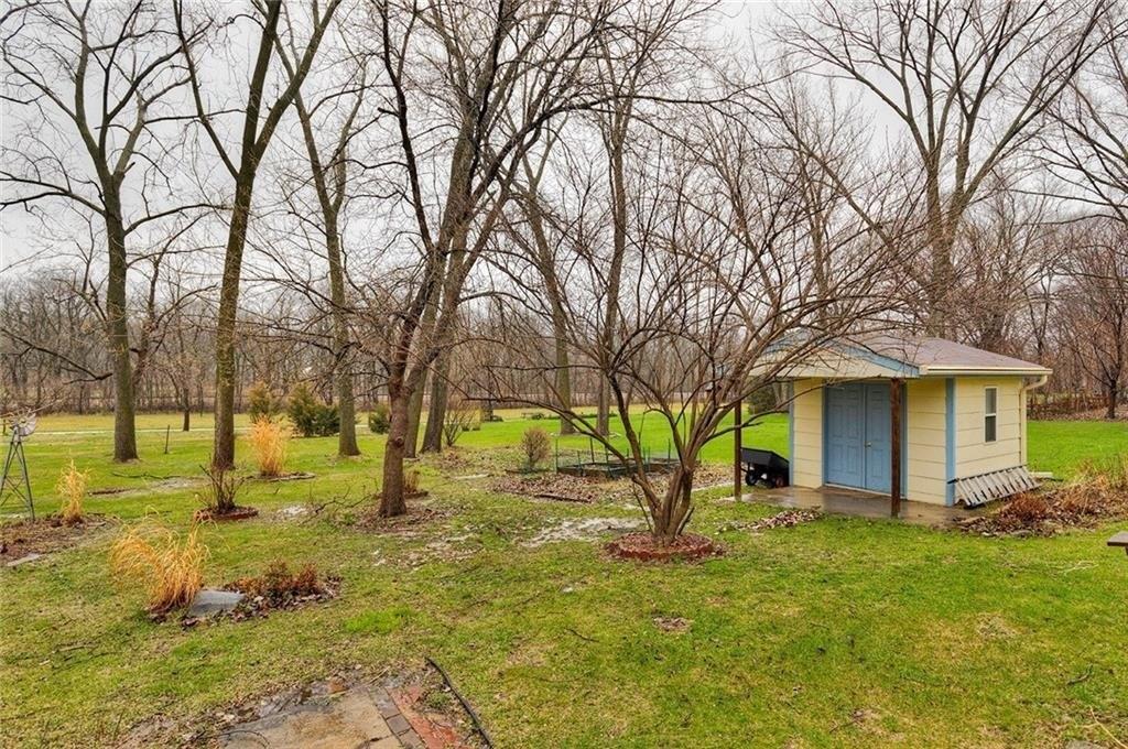 Lexington Dr, Pleasant Hill, IA 50327
