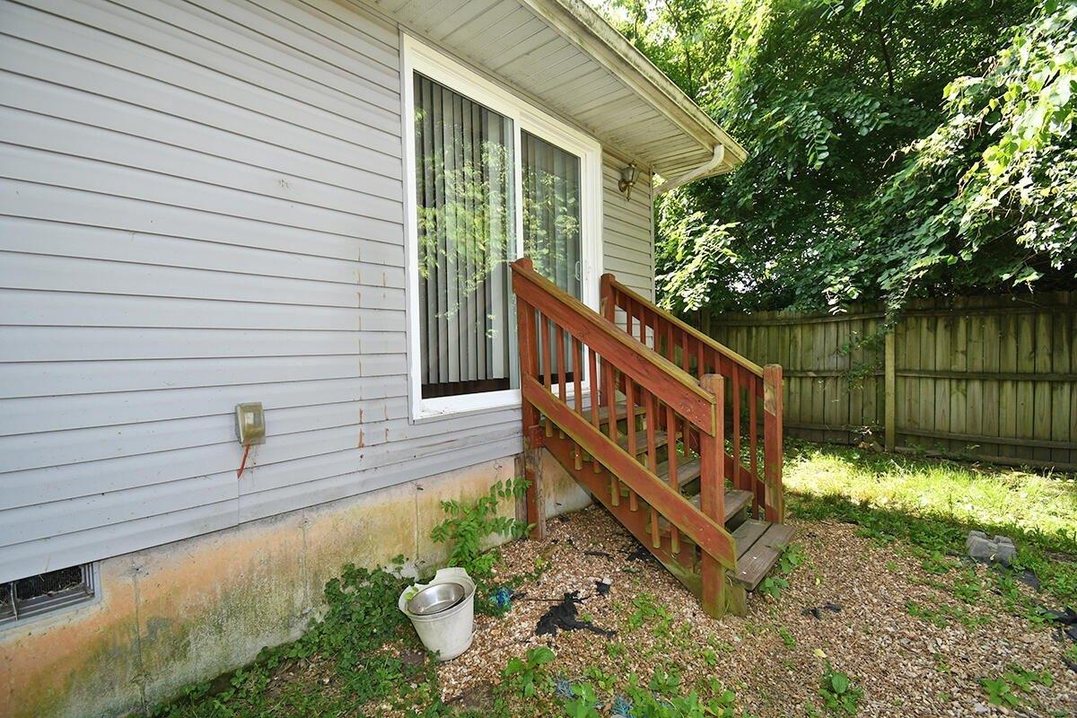 S Colgate Ave, Springfield, MO 65807