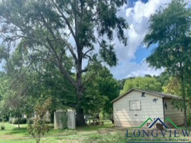 W George Richey Rd, Gladewater, TX 75647