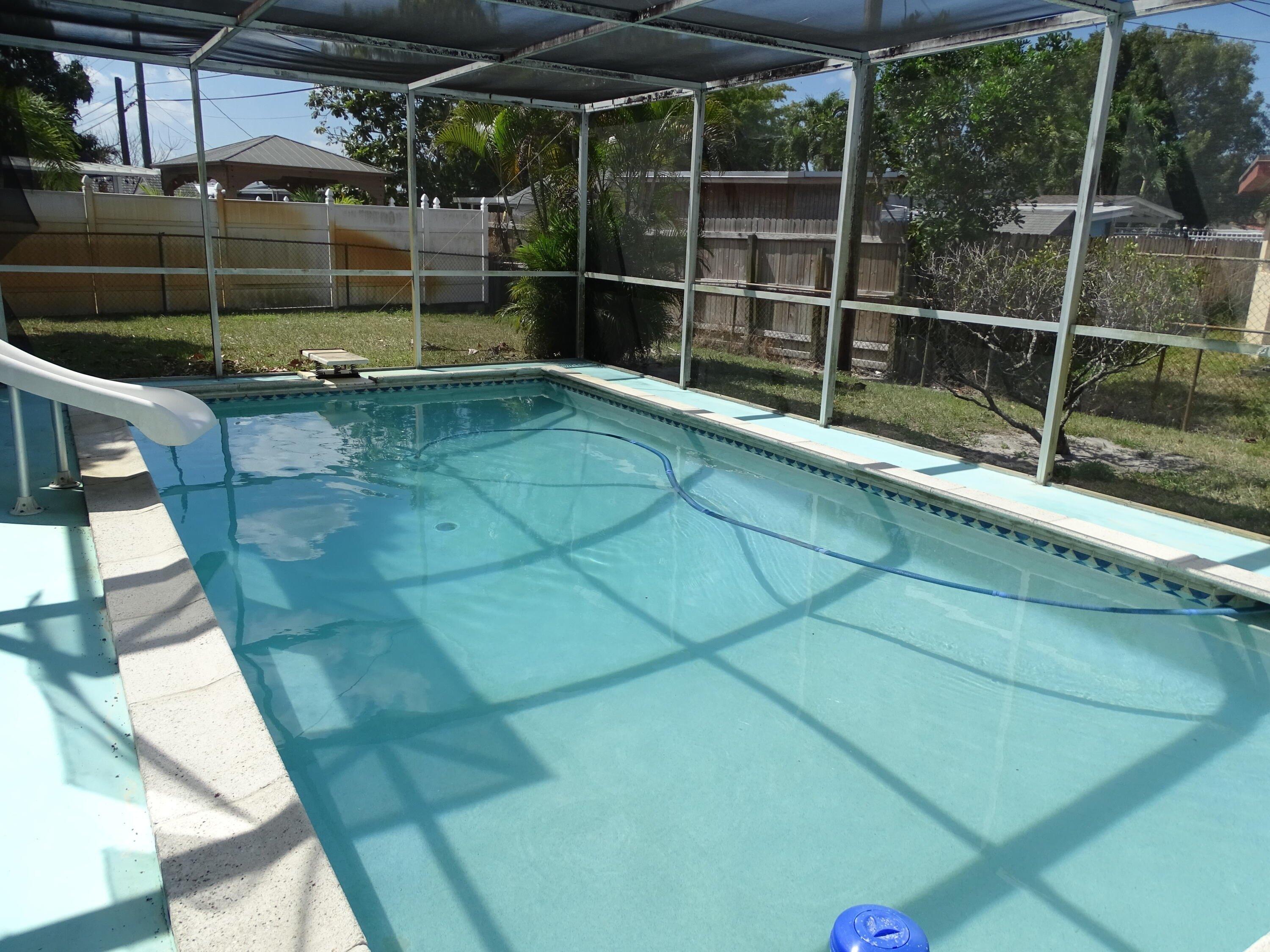 W Chatham Rd, West Palm Beach, FL 33415