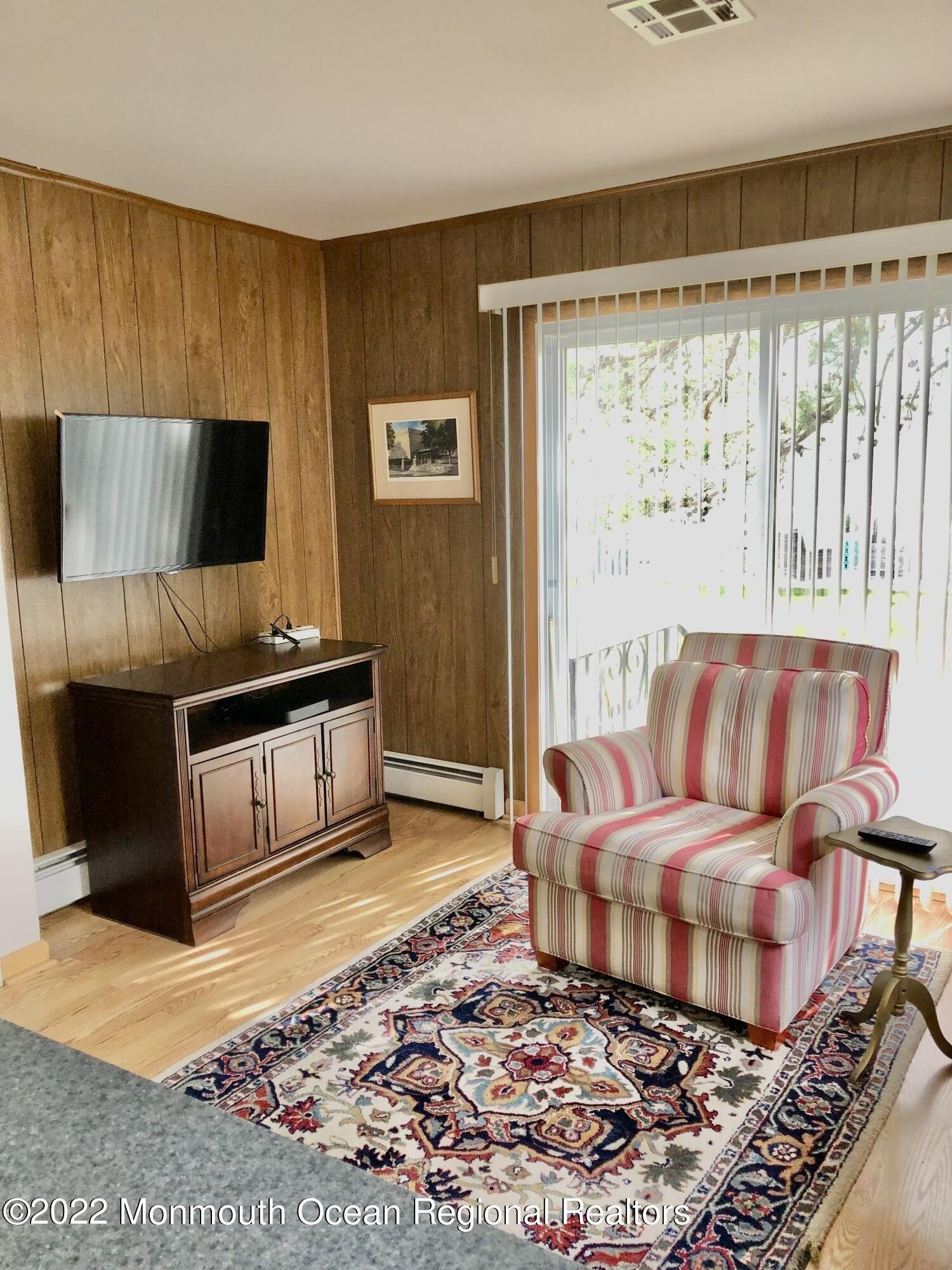 San Carlos St, Toms River, NJ 08757