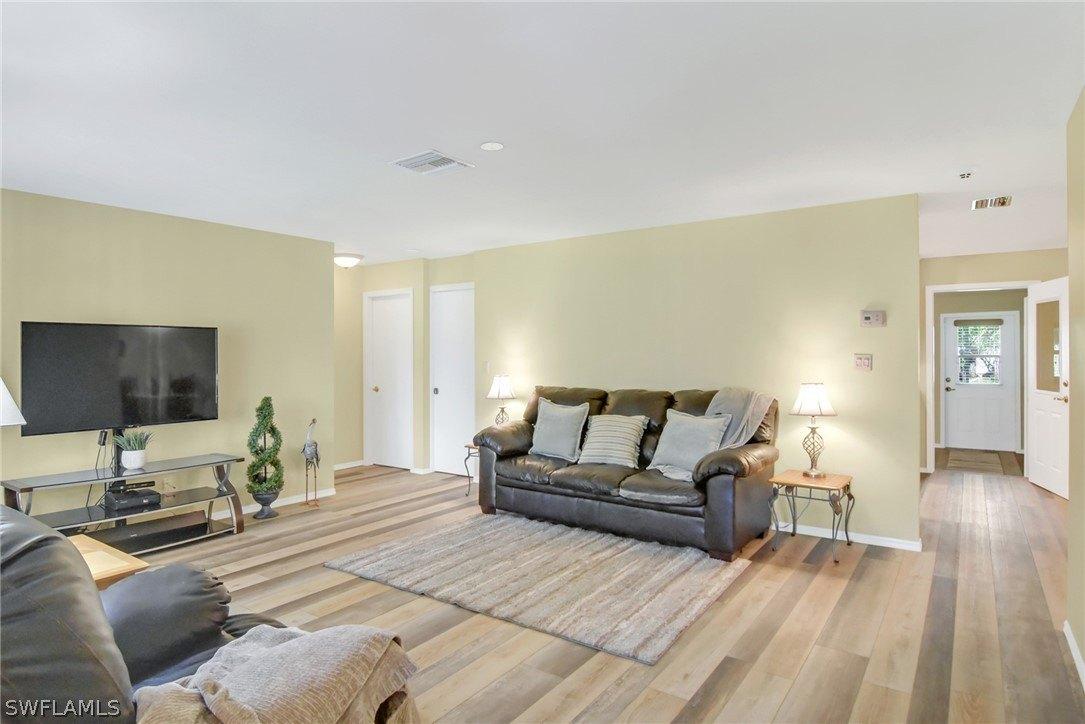 W Cypress Ave, Fort Myers, FL 33905