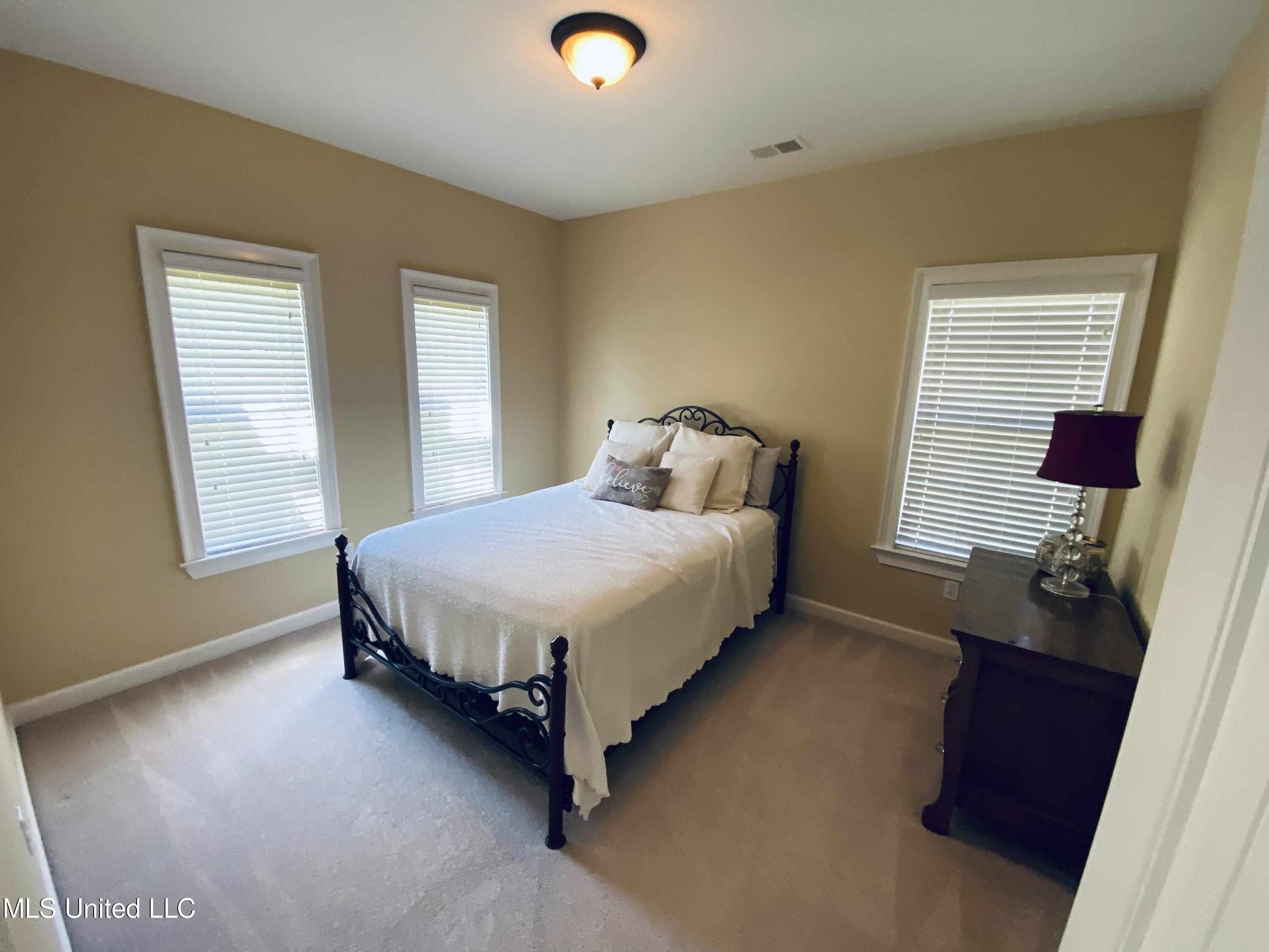 Emerald Forest Dr, Hernando, MS 38632