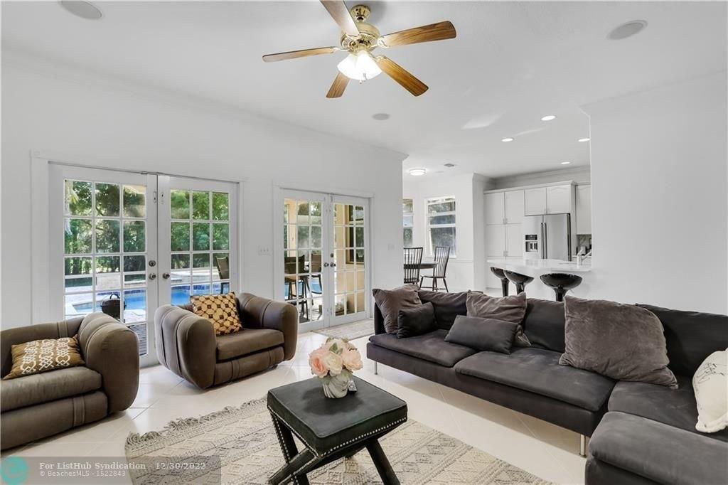75th Pl N, Loxahatchee, FL 33470