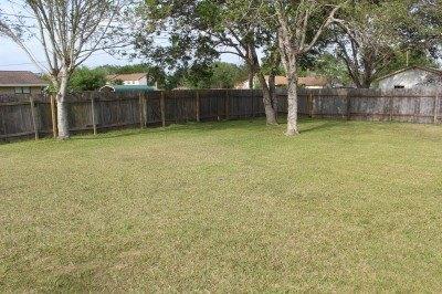 E Austin Ave, Palacios, TX 77465