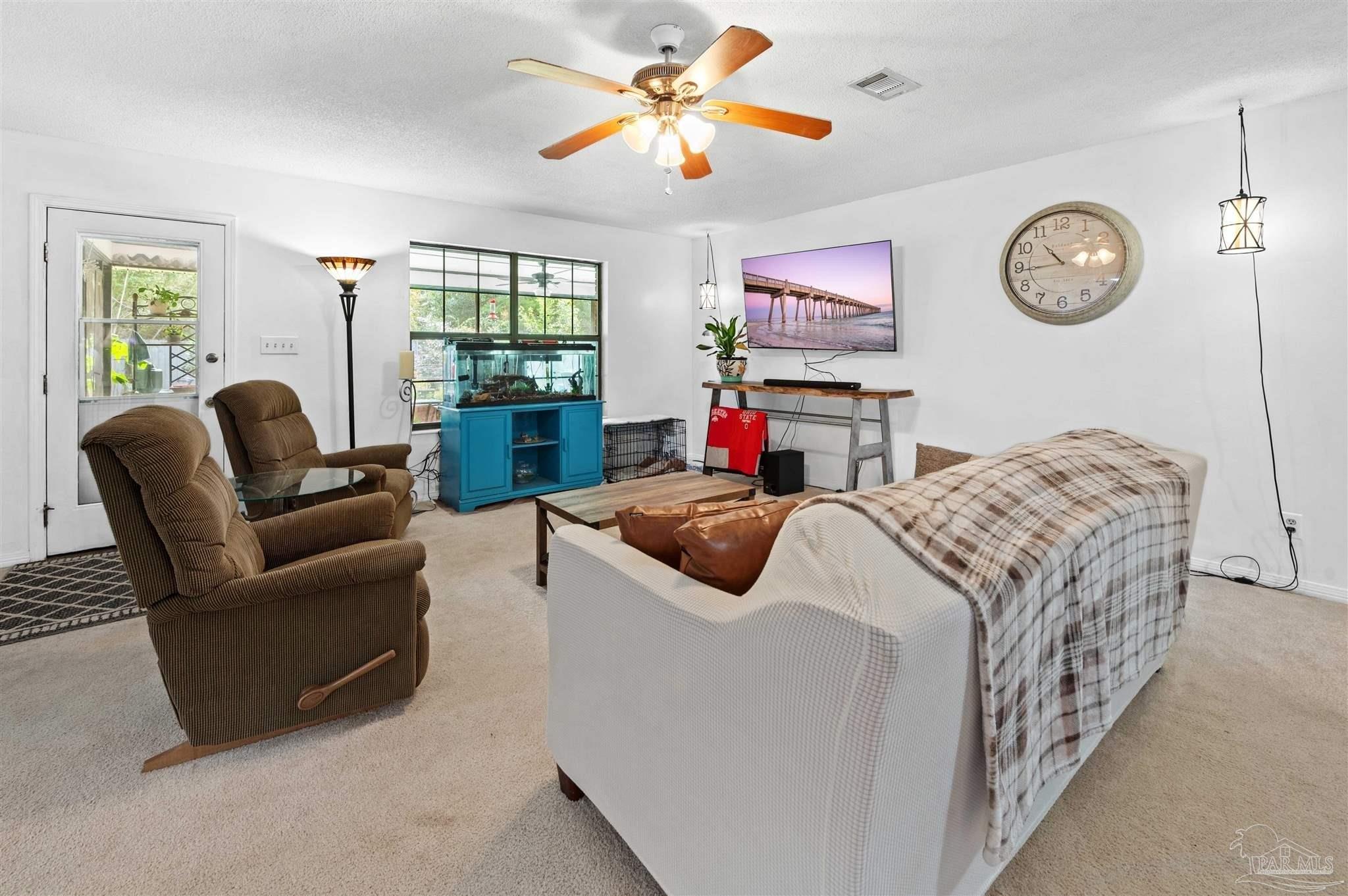 Oak Dr, Gulf Breeze, FL 32563