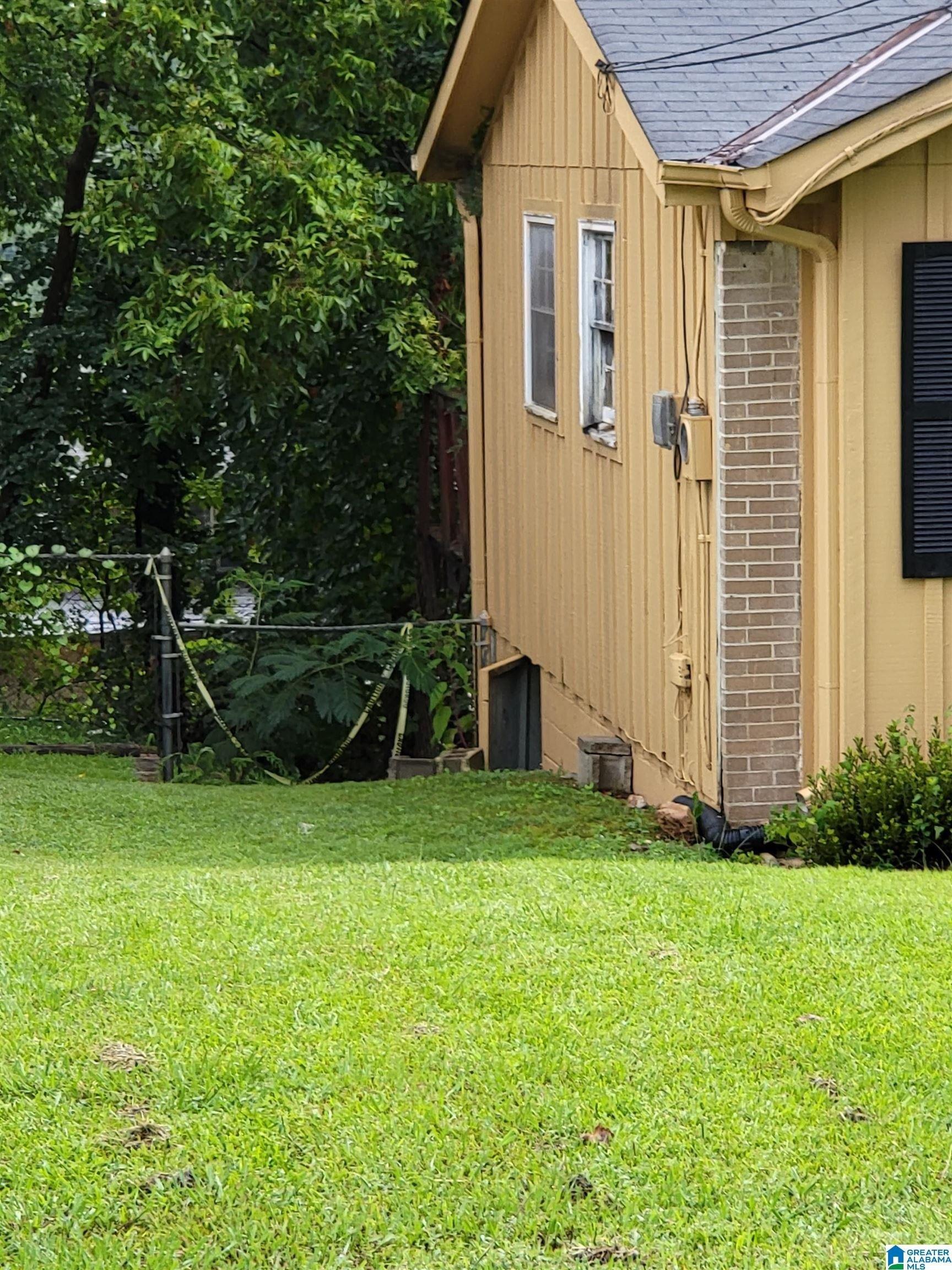 4th Pl Nw, Center Point, AL 35215