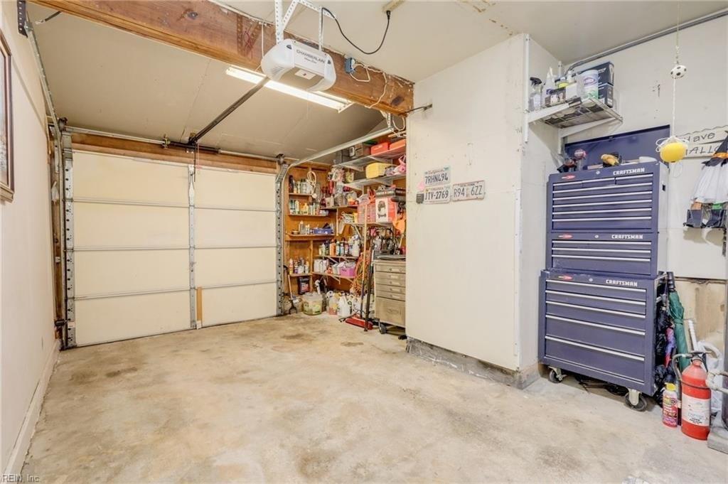 W Plantation Rd, Virginia Beach, VA 23454