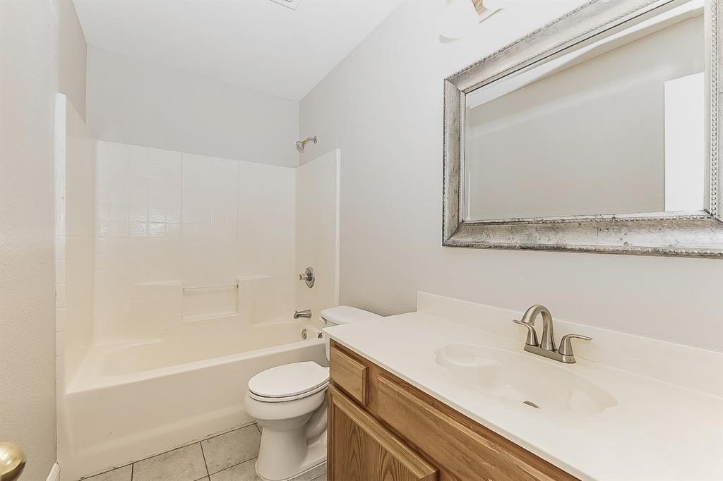 Leisure Dr, Cedar Hill, TX 75104