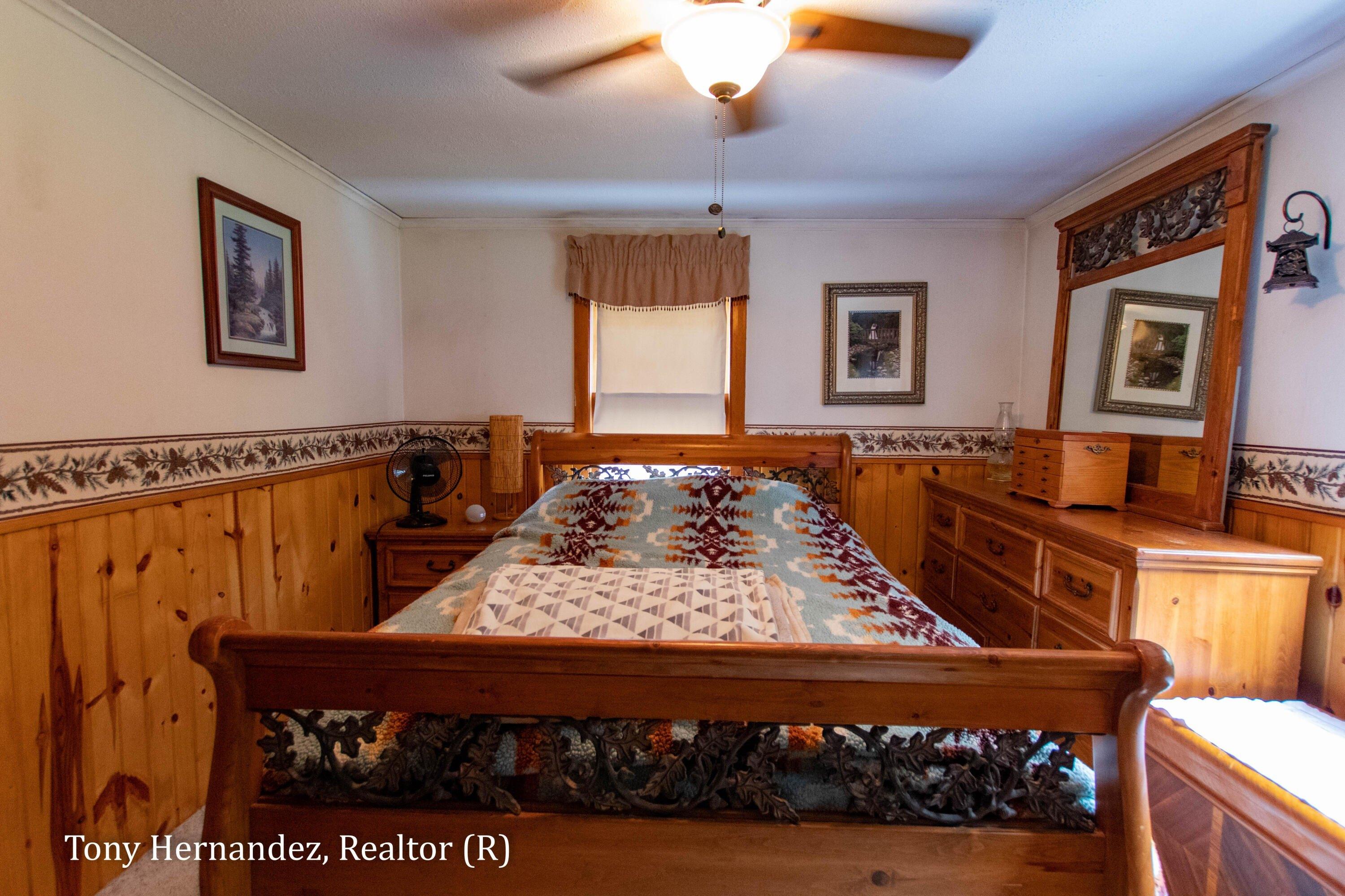 Berkley Ave Sw, Wyoming, MI 49509