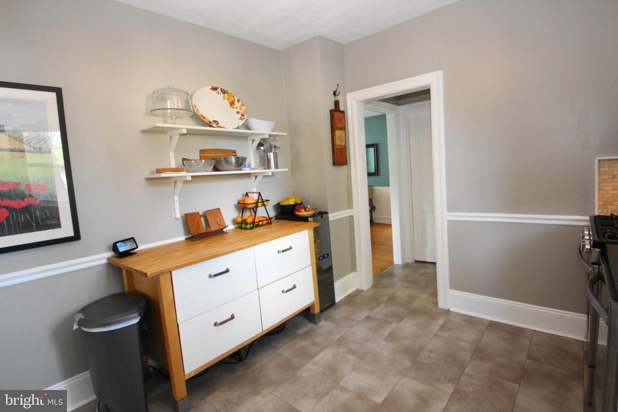 Hamel Ave, Glenside, PA 19038