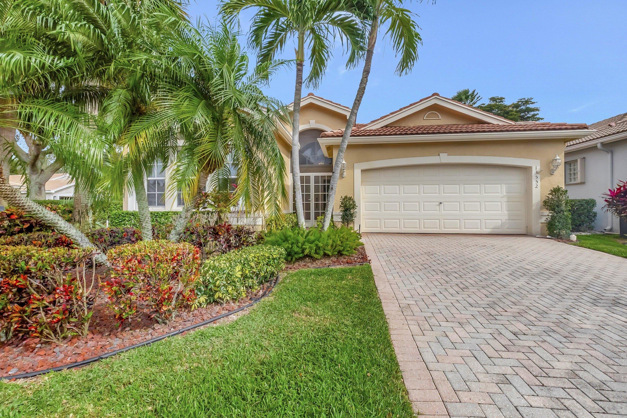 Morocca Lake Ln, Delray Beach, FL 33446