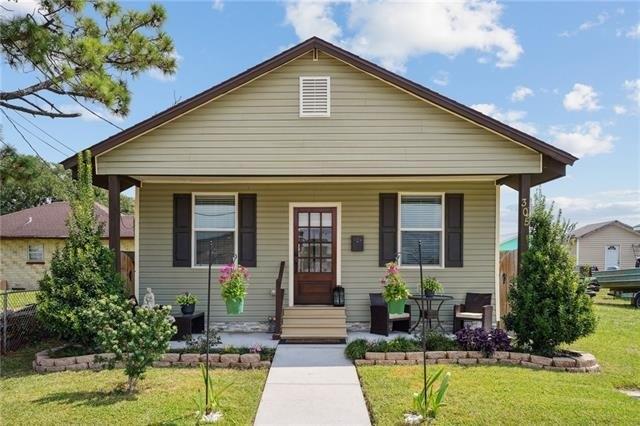 Laroussini St, Westwego, LA 70094