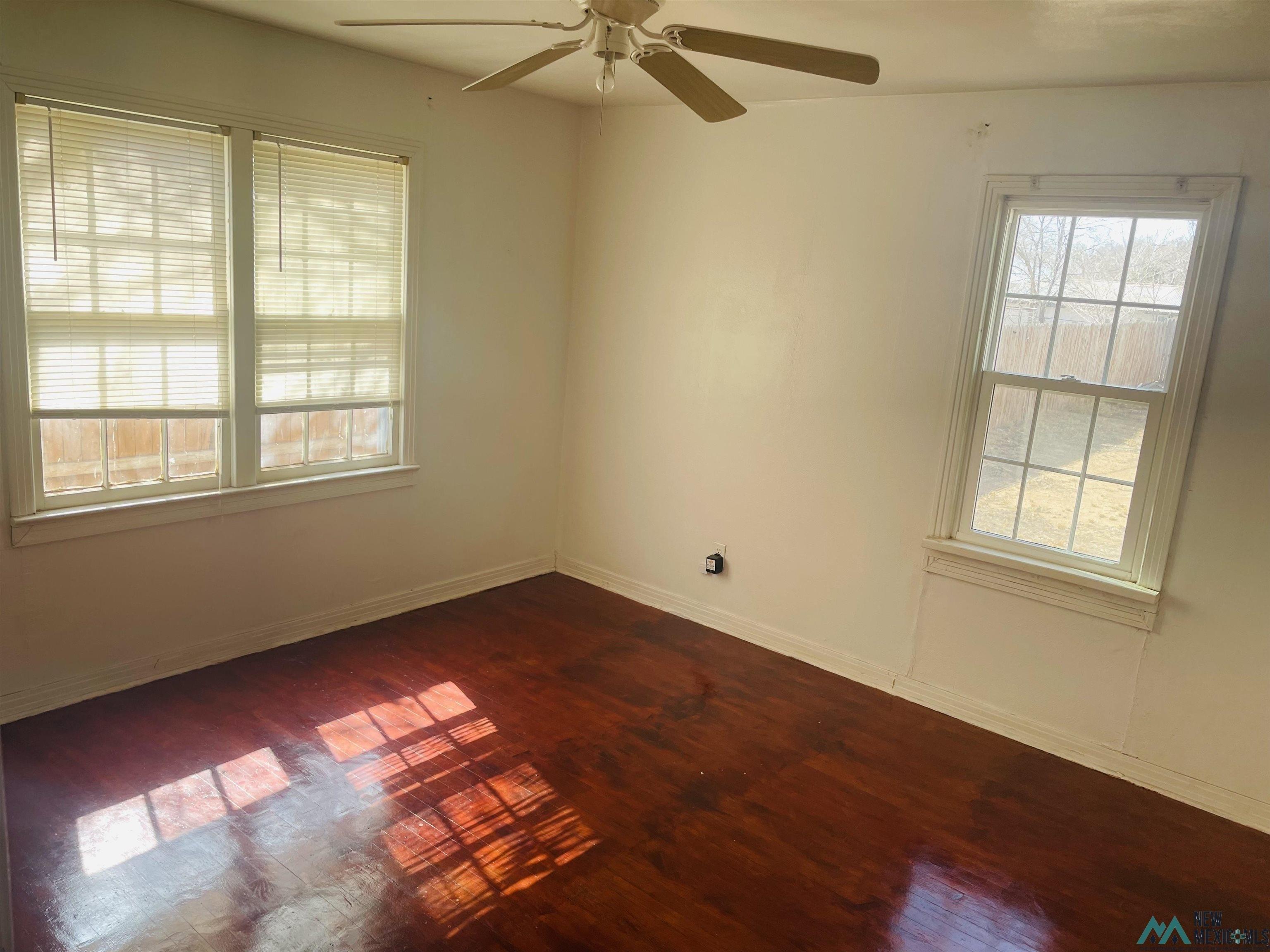 S Dallas Ave, Portales, NM 88130