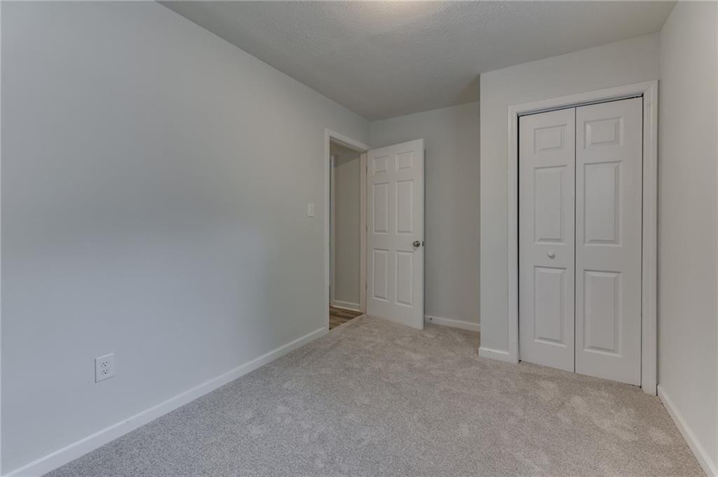 Crestview Dr, Greenwood, IN 46143