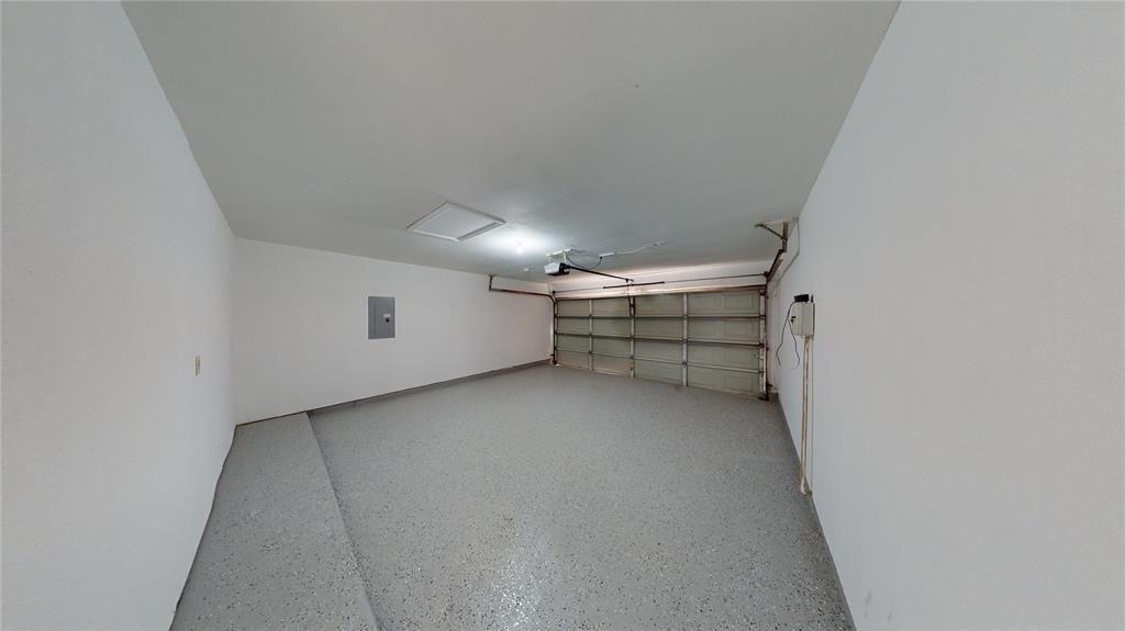 Crystalwood Dr, Dallas, TX 75249