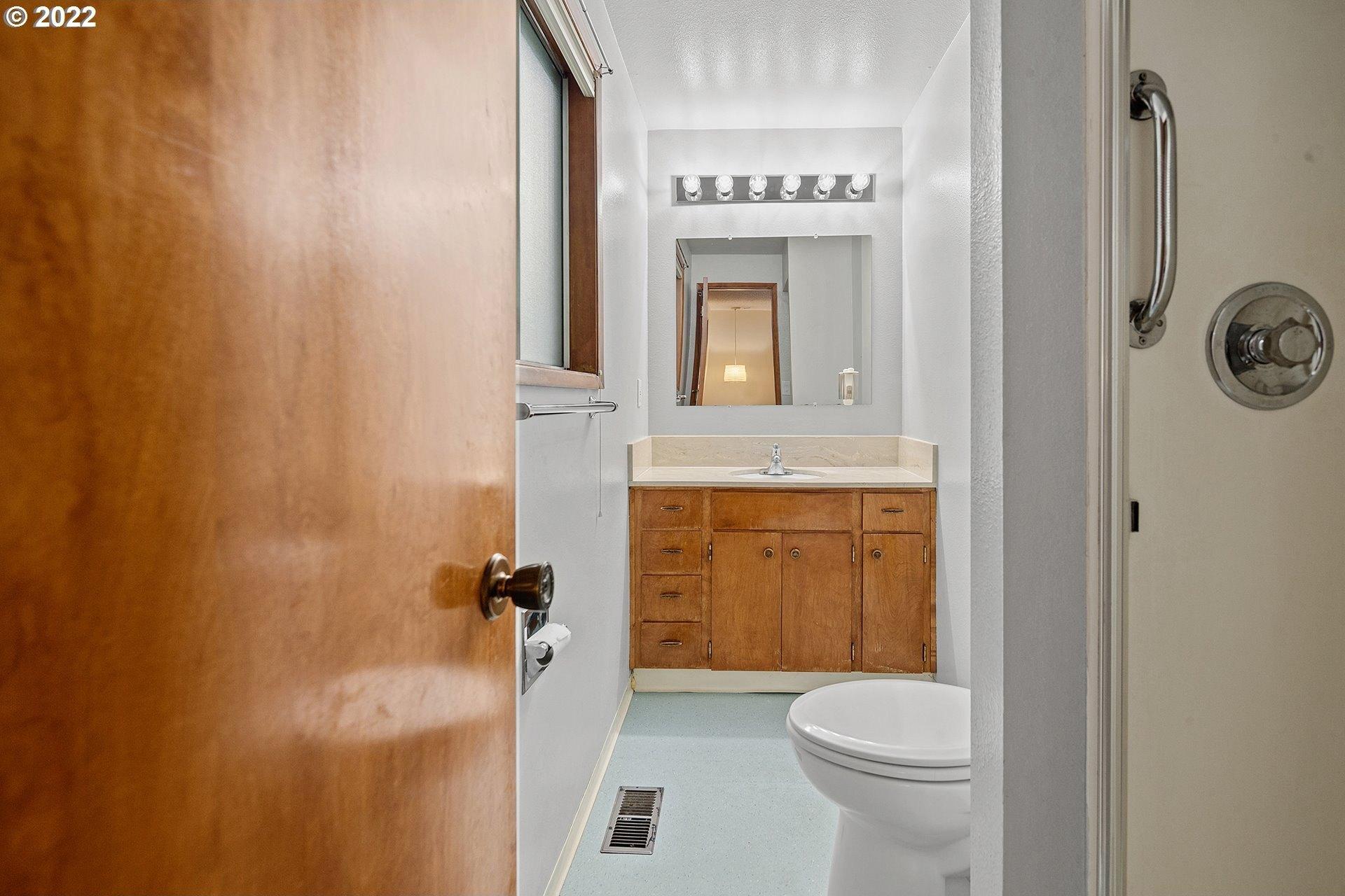 Se Kelly St, Portland, OR 97236