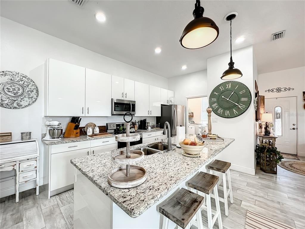 Old Grove Trl, Frostproof, FL 33843