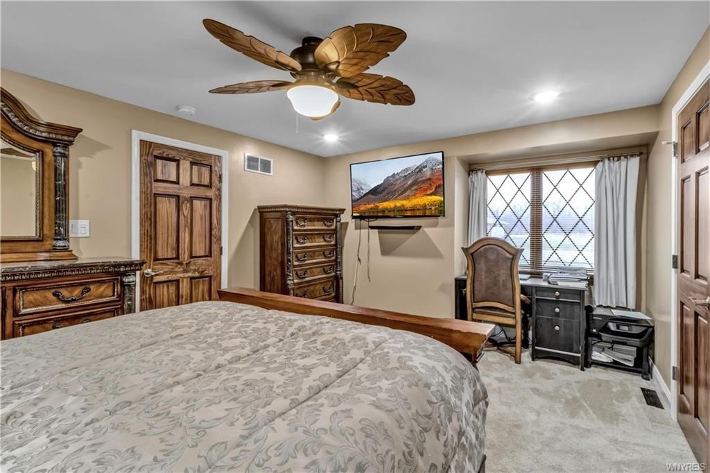 Upper Mountain Rd, Lewiston, NY 14092