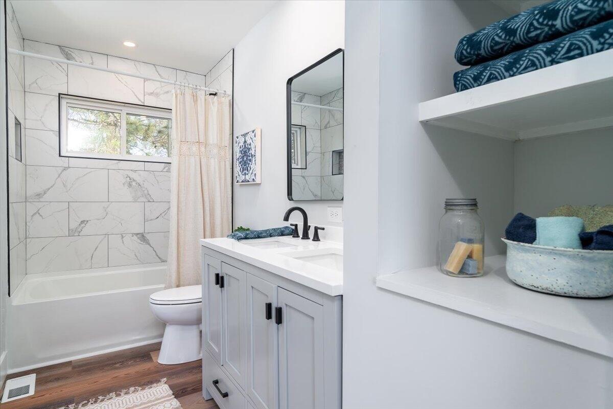 Woodview Ln, Charleston, SC 29412