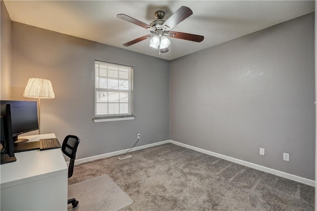 Teal Pl, Edmond, OK 73003