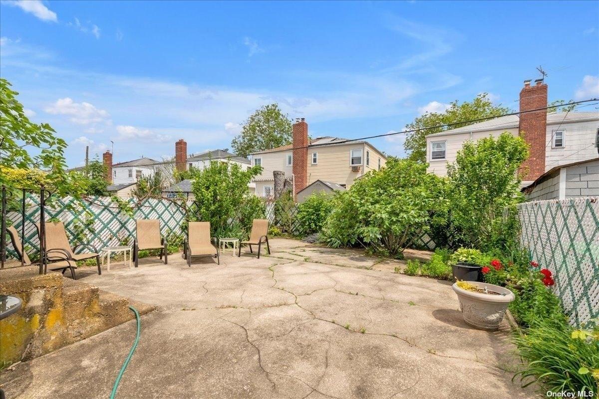 149th Rd, Rosedale, NY 11422