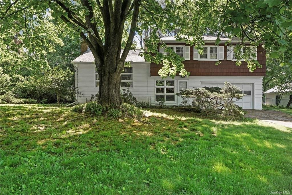 Old Farms Rd, Poughkeepsie, NY 12603