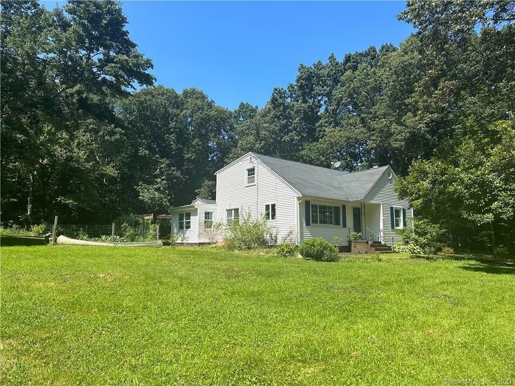 Stanavage Rd, Colchester, CT 06415