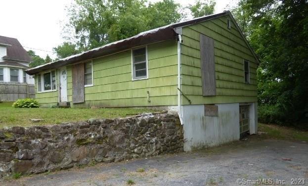 Hart St, Watertown, CT 06795