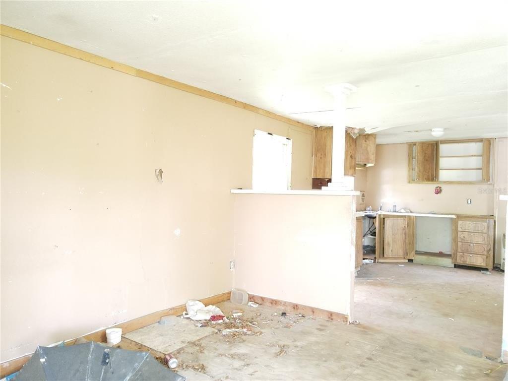 Brevard Ave, Lady Lake, FL 32159