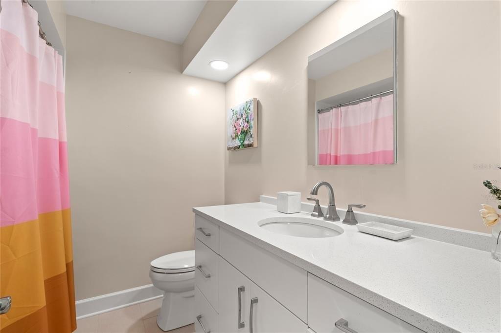 31st Ave Ne, Saint Petersburg, FL 33704