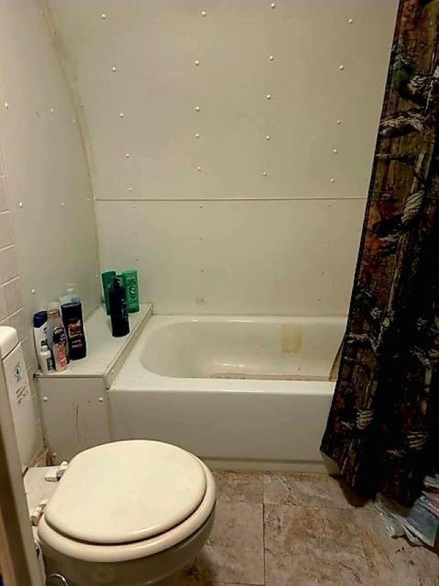 5th Ave Ne, Independence, IA 50644