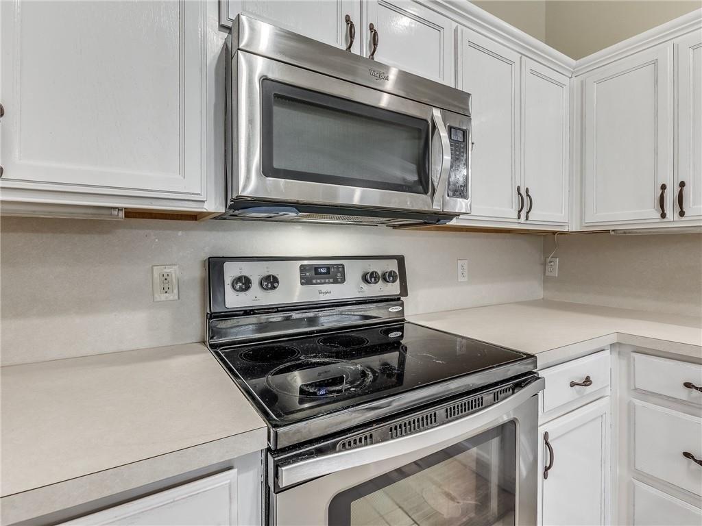 N Kelly Ave, Edmond, OK 73003