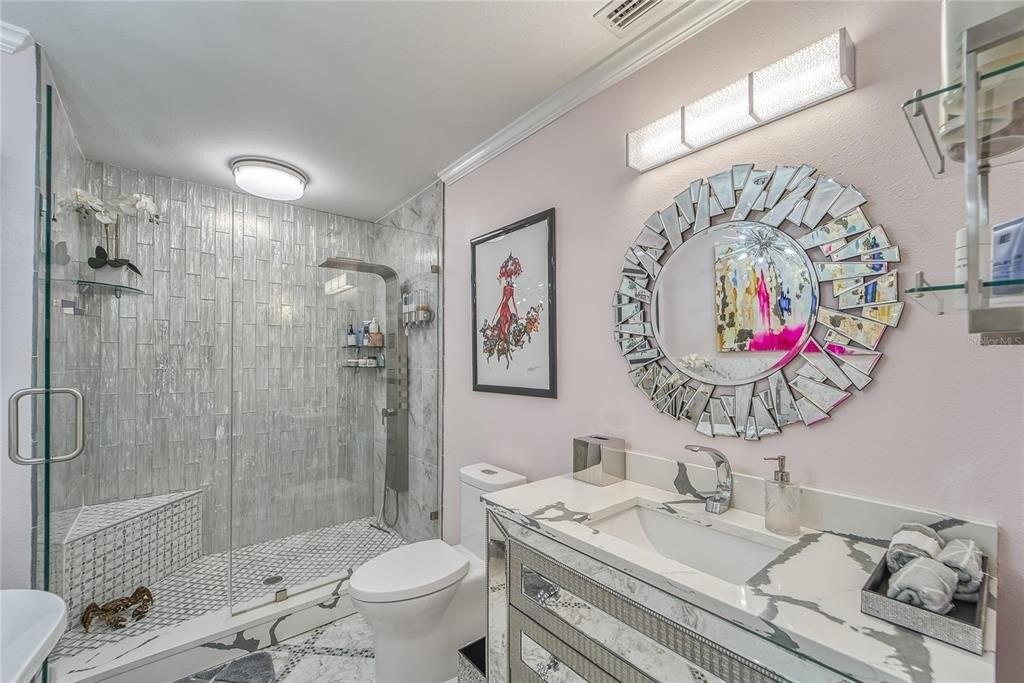 Glenmore Cir, Sun City Center, FL 33573