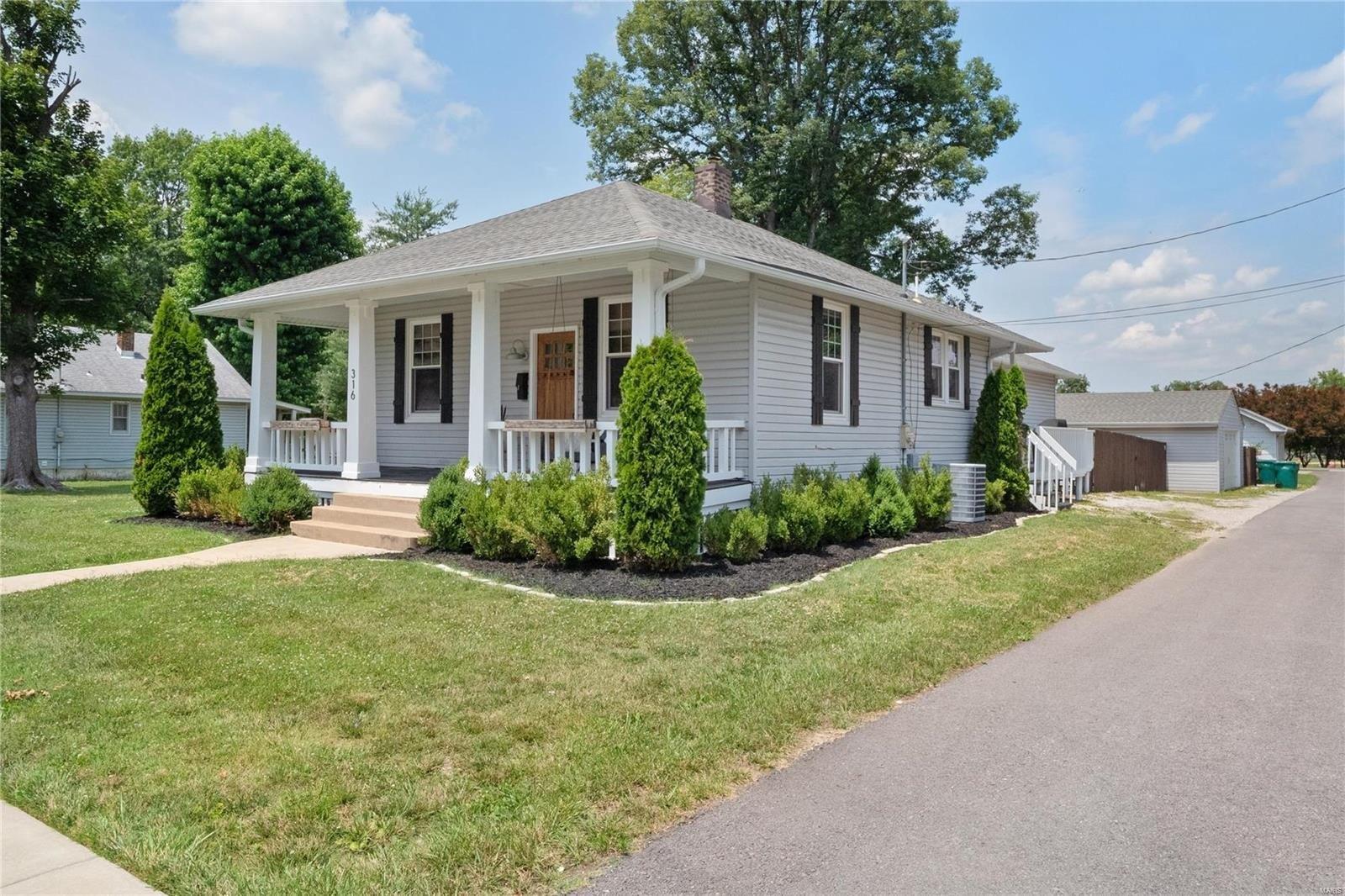 W Madison St, O Fallon, IL 62269