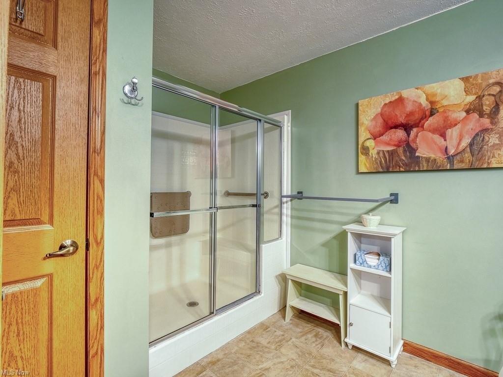 Whitney Rd, Lagrange, OH 44050