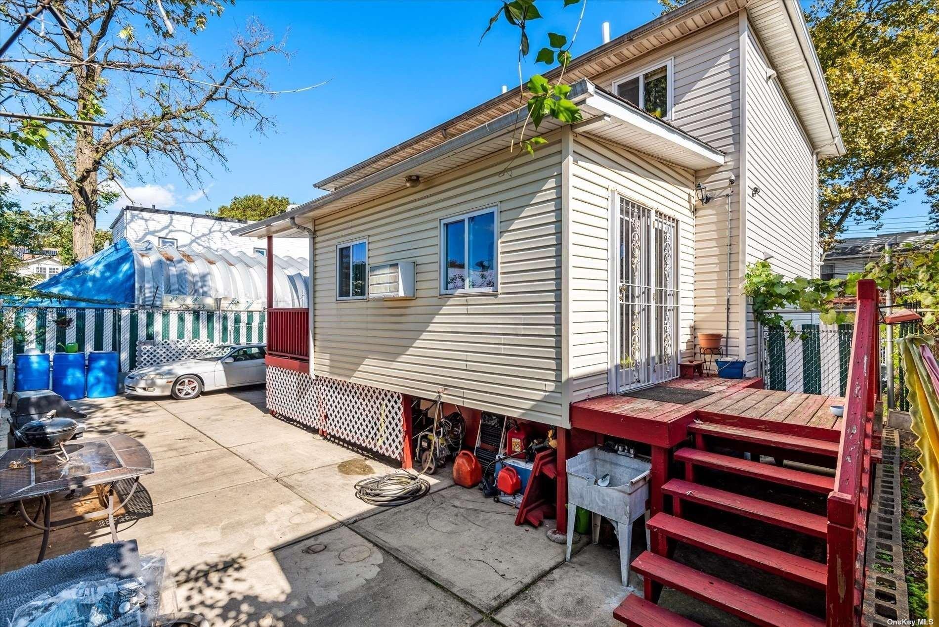153rd St, Jamaica, NY 11433