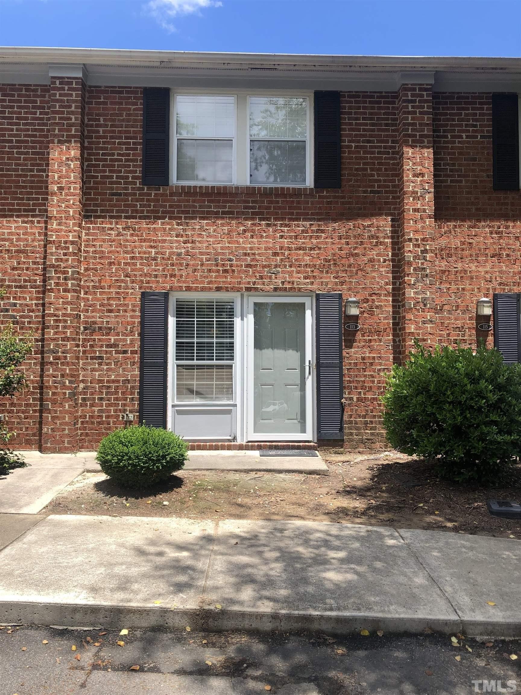 Coleridge Ct, Carrboro, NC 27510