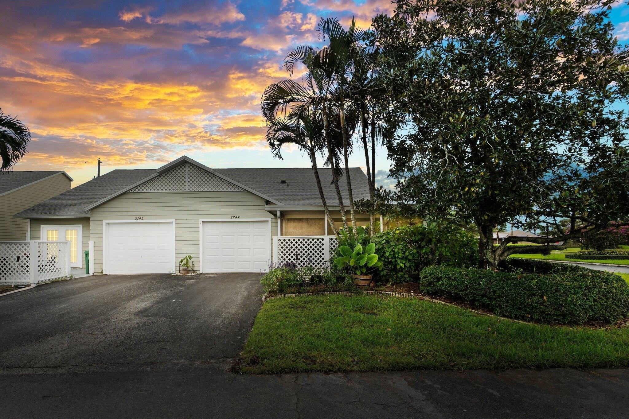 Se Tropical East Cir, Port St Lucie, FL 34952